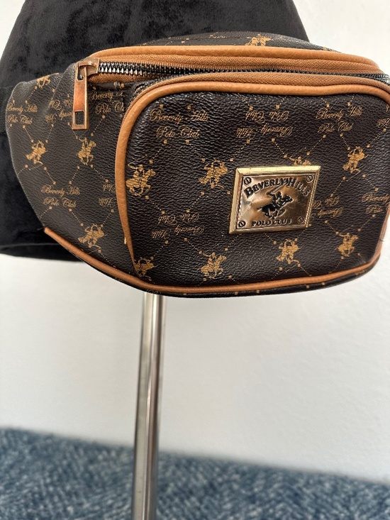 Beverly Hills Polo Club Handbags - Beverly Hills Polo Club Leather Fanny Pack